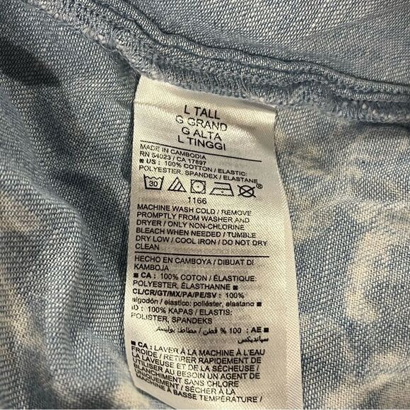 Old Navy Smocked Square Neck Floral Jean Top in Blue NWT - Picture 9 of 11